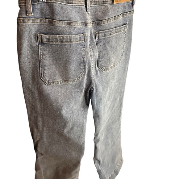 Kensie The Savannah high-rise flare jeans - Picture 4 of 6